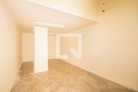 Casa à venda com 494m², 5 quartos e 6 vagasAdega