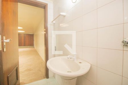 Casa à venda com 494m², 5 quartos e 6 vagasBanheiro Social 2