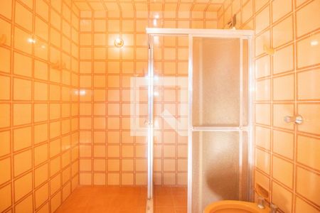 Casa à venda com 494m², 5 quartos e 6 vagasBanheiro Auxiliar