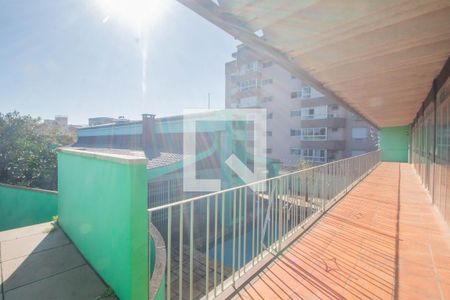 Casa à venda com 494m², 5 quartos e 6 vagasSalão de Festas - Varanda