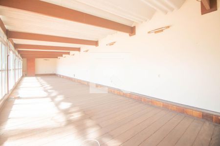 Casa à venda com 494m², 5 quartos e 6 vagasSalão de Festas