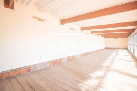 Casa à venda com 494m², 5 quartos e 6 vagasSalão de Festas