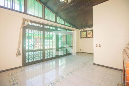 Casa à venda com 494m², 5 quartos e 6 vagasChurrasqueira