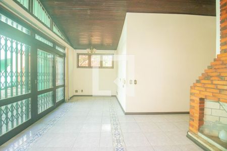 Casa à venda com 494m², 5 quartos e 6 vagasChurrasqueira