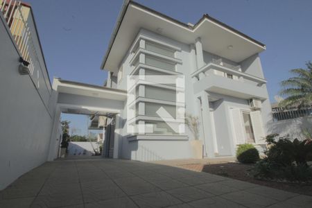 Fachada de casa à venda com 3 quartos, 484m² em Niterói, Canoas
