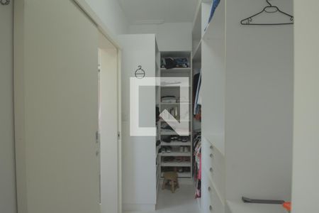Casa à venda com 484m², 3 quartos e sem vagaCloset