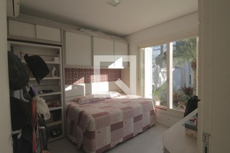 Quarto 1 de casa à venda com 3 quartos, 484m² em Niterói, Canoas