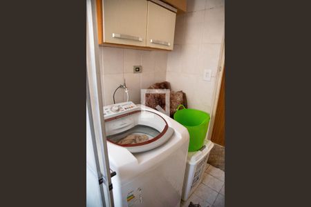 Casa à venda com 253m², 5 quartos e 2 vagas Casa à venda com 253m², 5 quartos e 2 vagasÁrea de Serviço