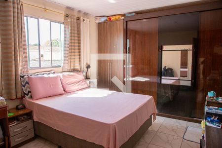 Casa à venda com 253m², 5 quartos e 2 vagas Casa à venda com 253m², 5 quartos e 2 vagasSuíte 2