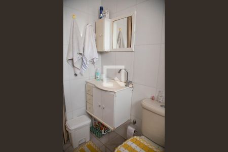 Casa à venda com 253m², 5 quartos e 2 vagas Casa à venda com 253m², 5 quartos e 2 vagasBanheiro da Suíte 2