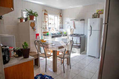 Casa à venda com 253m², 5 quartos e 2 vagas Casa à venda com 253m², 5 quartos e 2 vagasCozinha