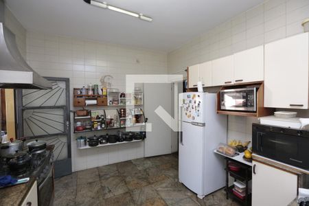 Casa à venda com 302m², 4 quartos e sem vagaCozinha