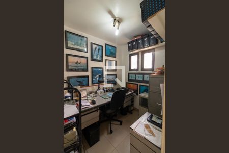 Apartamento à venda com 230m², 4 quartos e 4 vagasQuarto Area de Serviço