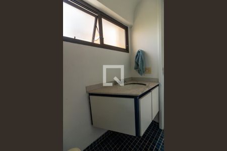 Apartamento à venda com 230m², 4 quartos e 4 vagasBanheiro Suite 1