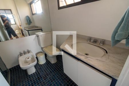 Apartamento à venda com 230m², 4 quartos e 4 vagasBanheiro Suite 1