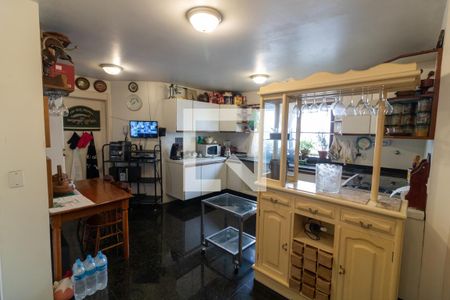 Apartamento à venda com 230m², 4 quartos e 4 vagasCozinha