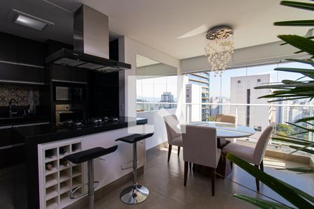 Sala de apartamento para alugar com 2 quartos, 76m² em Consolação, São Paulo