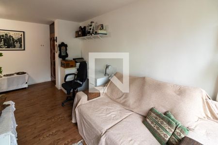 Sala de apartamento para alugar com 3 quartos, 75m² em Jardim Londrina, São Paulo