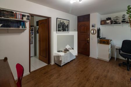 Sala de apartamento para alugar com 3 quartos, 75m² em Jardim Londrina, São Paulo