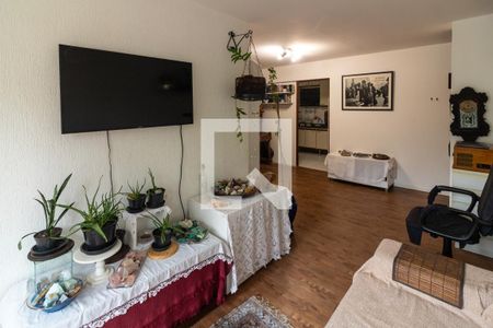 Sala de apartamento para alugar com 3 quartos, 75m² em Jardim Londrina, São Paulo