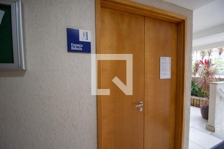Apartamento para alugar com 69m², 2 quartos e 1 vagaÁrea Comum - Salão de Beleza