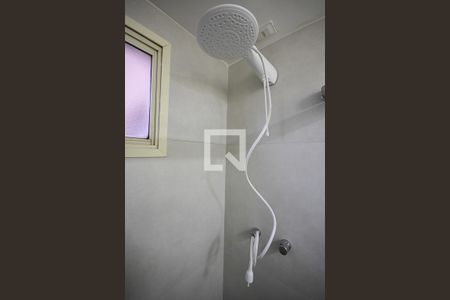 Apartamento à venda com 74m², 3 quartos e 1 vagaChuveiro do banheiro da suíte 