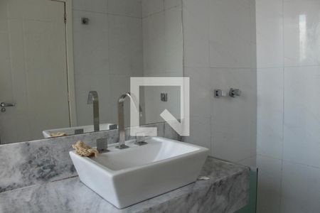 Casa à venda com 150m², 2 quartos e 1 vagaBanheiro do Quarto 2