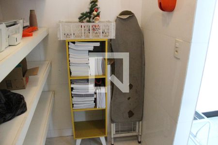 Casa à venda com 150m², 2 quartos e 1 vagaDespensa