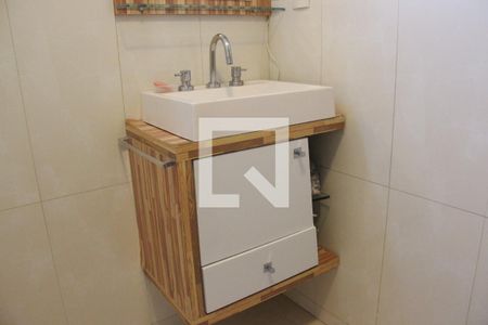 Casa à venda com 150m², 2 quartos e 1 vagaBanheiro