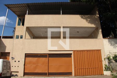 Casa à venda com 150m², 2 quartos e 1 vagaFachada