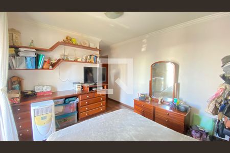 Apartamento à venda com 198m², 3 quartos e 2 vagasSuíte 