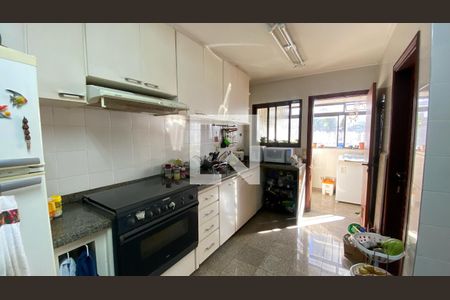 Cozinha  de apartamento à venda com 3 quartos, 198m² em Vila Regente Feijó, São Paulo