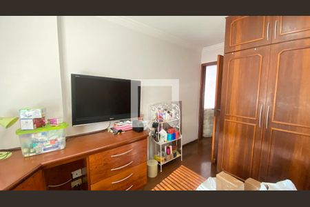 Apartamento à venda com 198m², 3 quartos e 2 vagasQuarto 1 