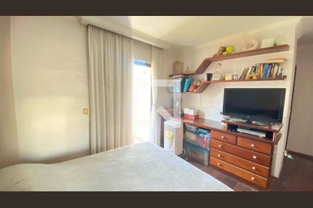 Apartamento à venda com 198m², 3 quartos e 2 vagasSuíte 