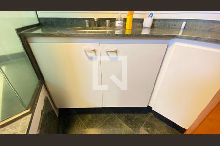 Apartamento à venda com 198m², 3 quartos e 2 vagasBanheiro da Suíte 