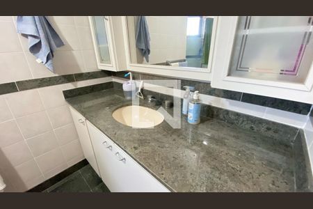 Apartamento à venda com 198m², 3 quartos e 2 vagasBanheiro Social 