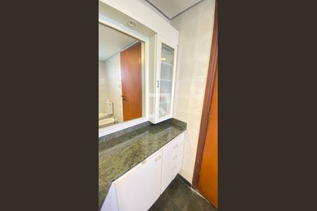 Apartamento à venda com 198m², 3 quartos e 2 vagasBanheiro da Suíte 