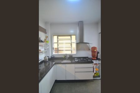 Apartamento à venda com 64m², 2 quartos e sem vagaCozinha