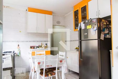 Casa à venda com 250m², 3 quartos e 2 vagasCozinha