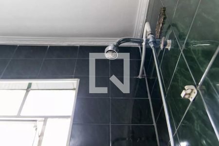 Casa à venda com 250m², 3 quartos e 2 vagasChuveiro