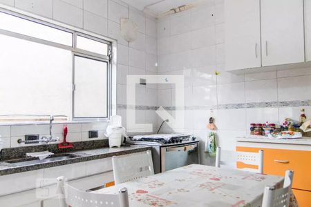 Casa à venda com 250m², 3 quartos e 2 vagasCozinha