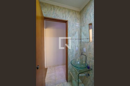 Casa à venda com 150m², 3 quartos e 2 vagasBanheiro