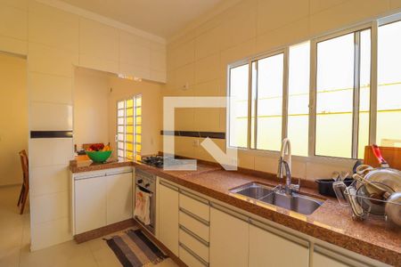 Casa à venda com 150m², 3 quartos e 2 vagasCozinha