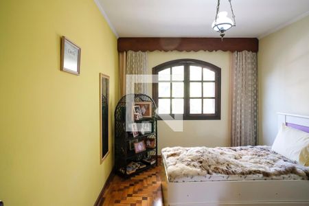 Casa à venda com 380m², 5 quartos e 3 vagasQuarto 2