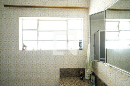 Casa à venda com 380m², 5 quartos e 3 vagasBanheiro 2