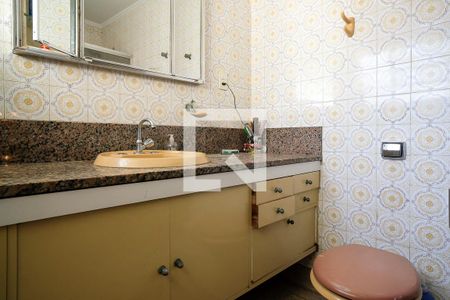 Casa à venda com 380m², 5 quartos e 3 vagasBanheiro 2