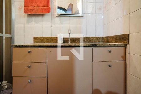 Casa à venda com 380m², 5 quartos e 3 vagasBanheiro 1