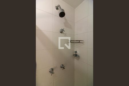 Banheiro de apartamento à venda com 2 quartos, 57m² em Vila Andrade, São Paulo