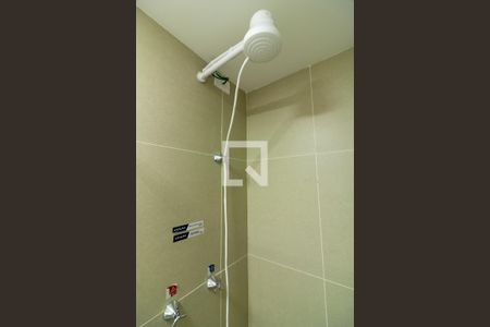 Banheiro de kitnet/studio à venda com 1 quarto, 25m² em Vila Andrade, São Paulo