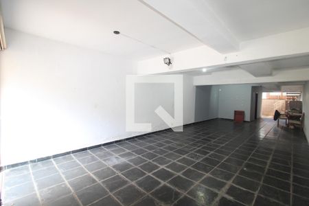 Casa à venda com 250m², 4 quartos e 6 vagasGaragem